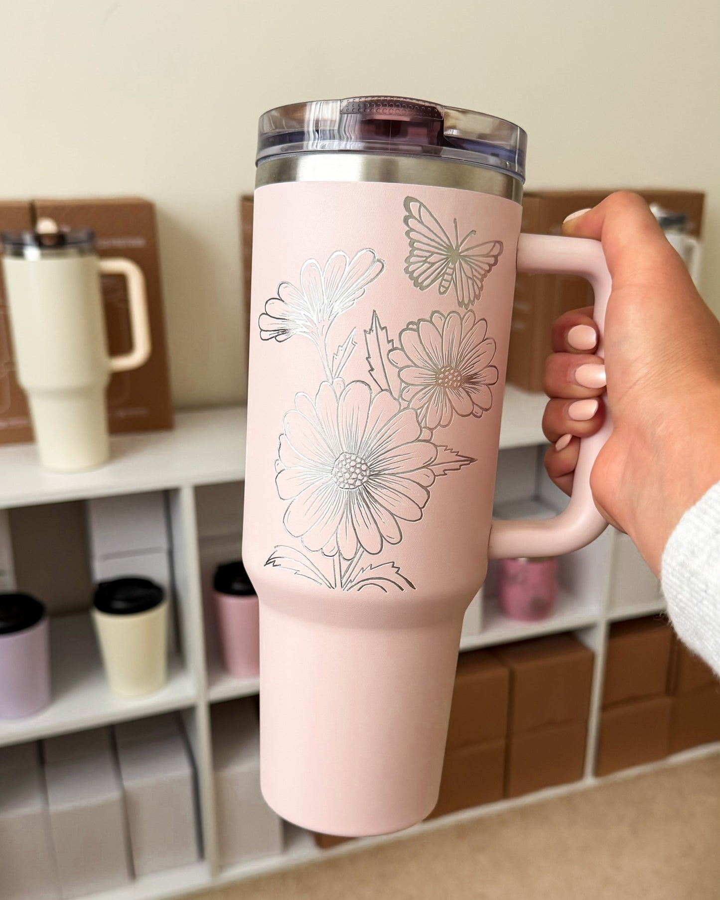 Hand Engraved 40oz Tumbler | Rose Quartz Daisy